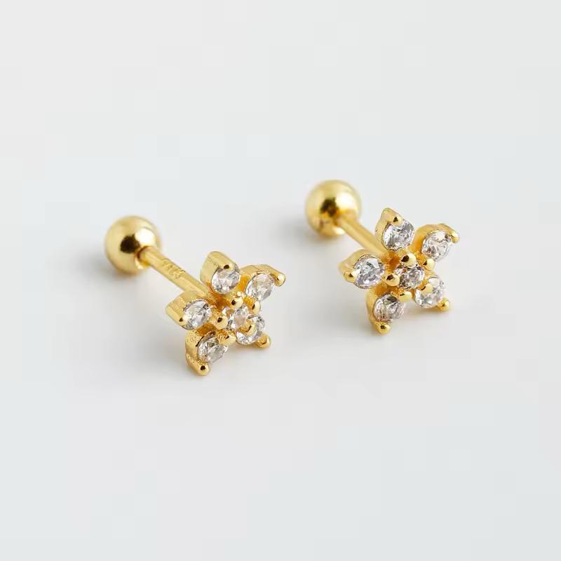 Flower Stud Earrings - 18K Gold Anti-Tarnish
