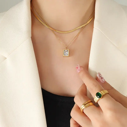 Magnolia Luxe Pendant – 18K Gold Anti-Tarnish Necklace