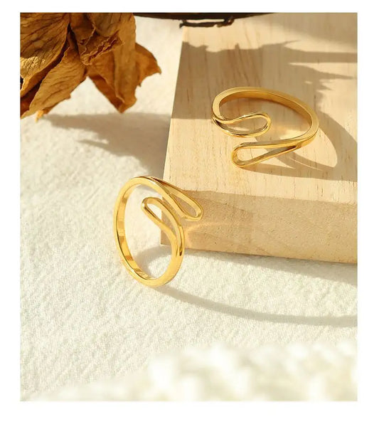 Savya Minimal ring- 18K Gold Anti-Tarnish