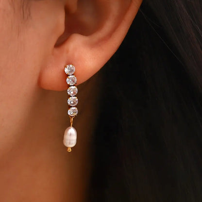 Scarlett Zirconia Earrrings - 18K Gold Anti-Tarnish