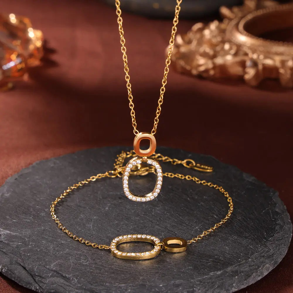 Laura Minimal Necklace - 18K Gold Anti-Tarnish