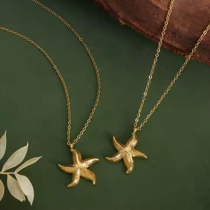 Fatima Starfish Pendant – 18K Gold Anti-Tarnish