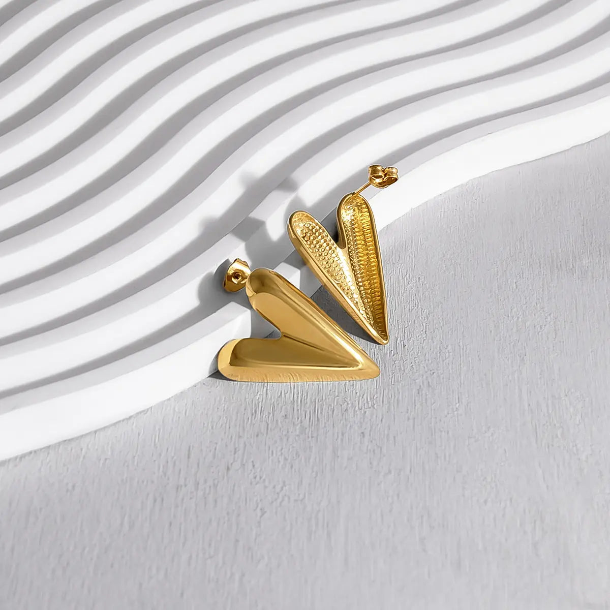 Jimena heart earrings – 18K Gold Anti-Tarnish