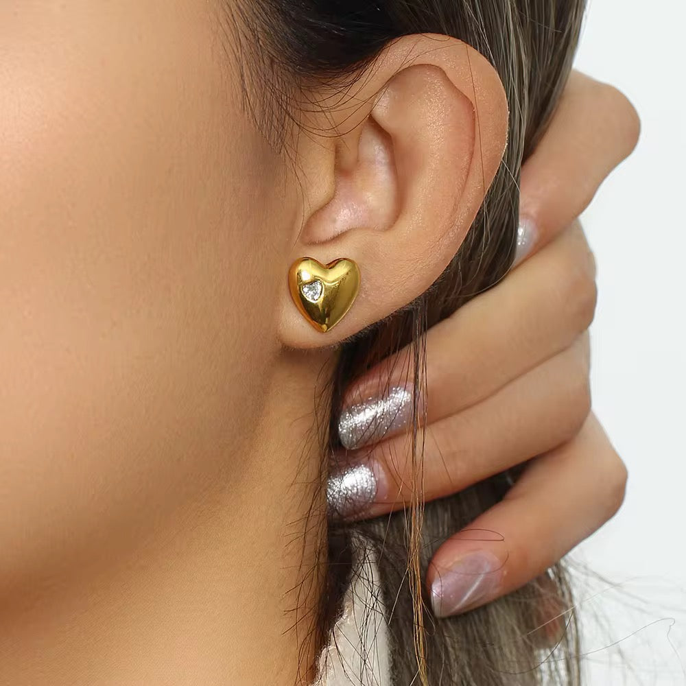 Velora Heart Earrings - 18K Gold Anti-Tarnish