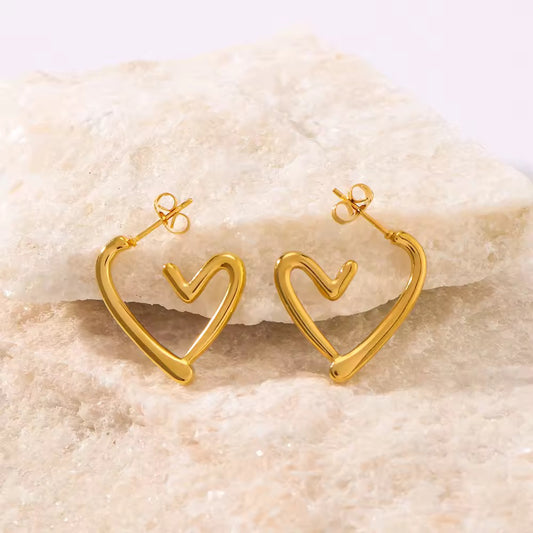 Kensley Heart-Shaped Earrings - 18K Gold Anti-Tarnish