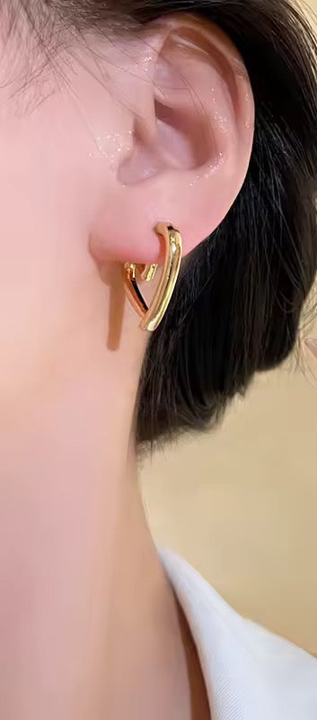 Kensley Heart-Shaped Earrings - 18K Gold Anti-Tarnish