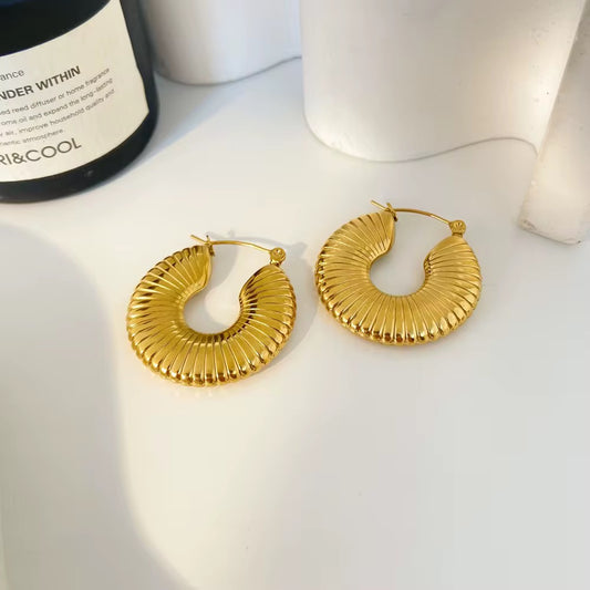 Sara Luxe Hoops - 18K Gold Anti-Tarnish