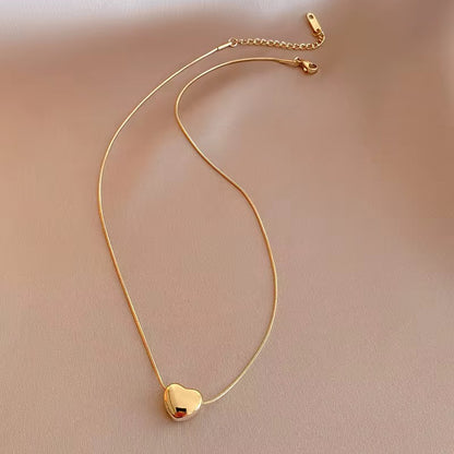 Sylvia Heart Necklace - 18K Gold Anti-Tarnish