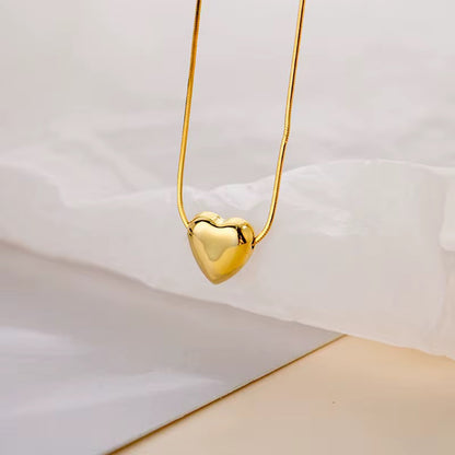 Sylvia Heart Necklace - 18K Gold Anti-Tarnish
