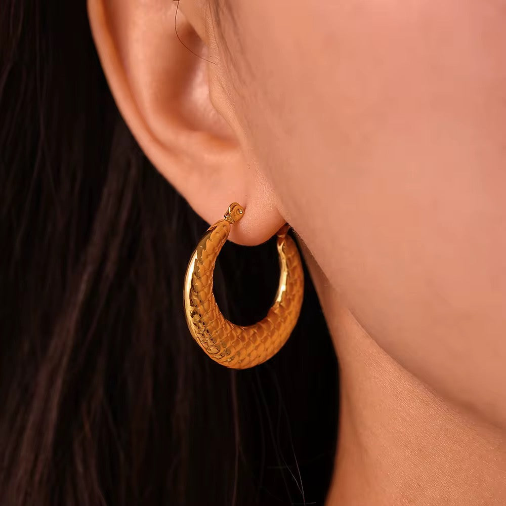 Lili Hoop Earrings - 18K Gold Anti-Tarnish