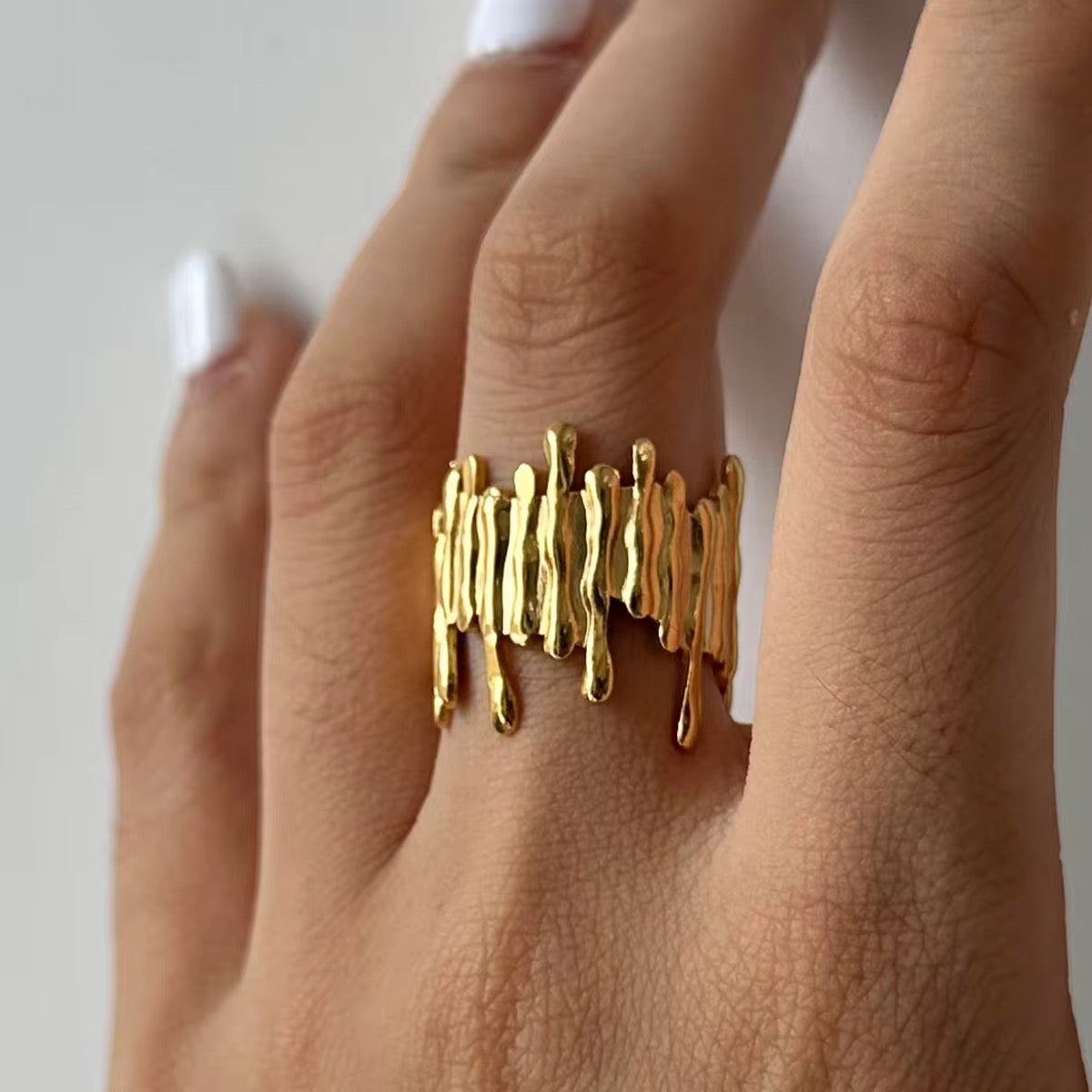 Zaria Drip Ring - 18K Gold Anti-Tarnish