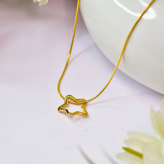 Gina Starflower Necklace - 18K Gold Anti-Tarnish