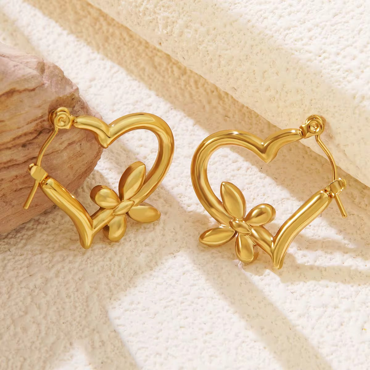 Kylie Amora Hoops – 18K Gold Anti-Tarnish