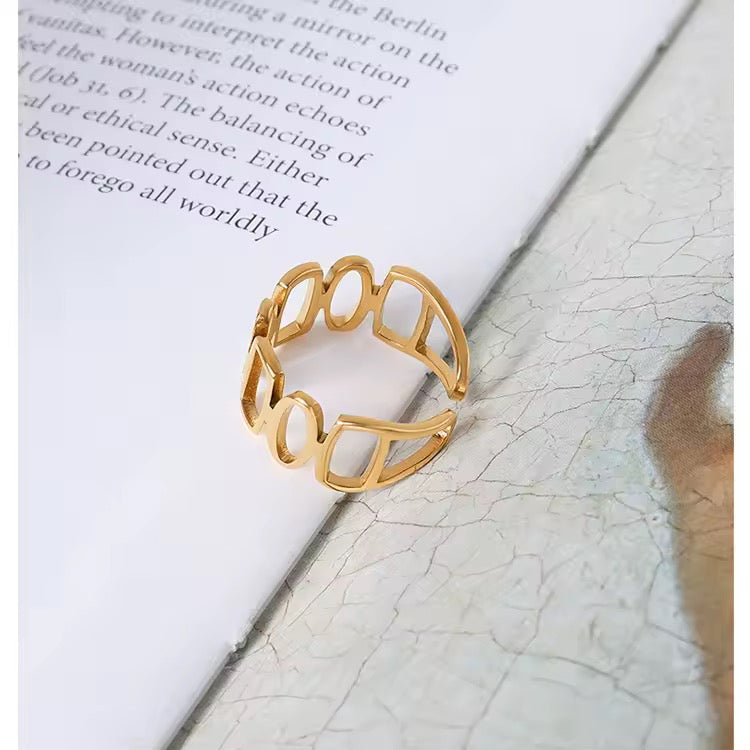 Hazel Eternity - 18K Gold Anti-Tarnish Ring