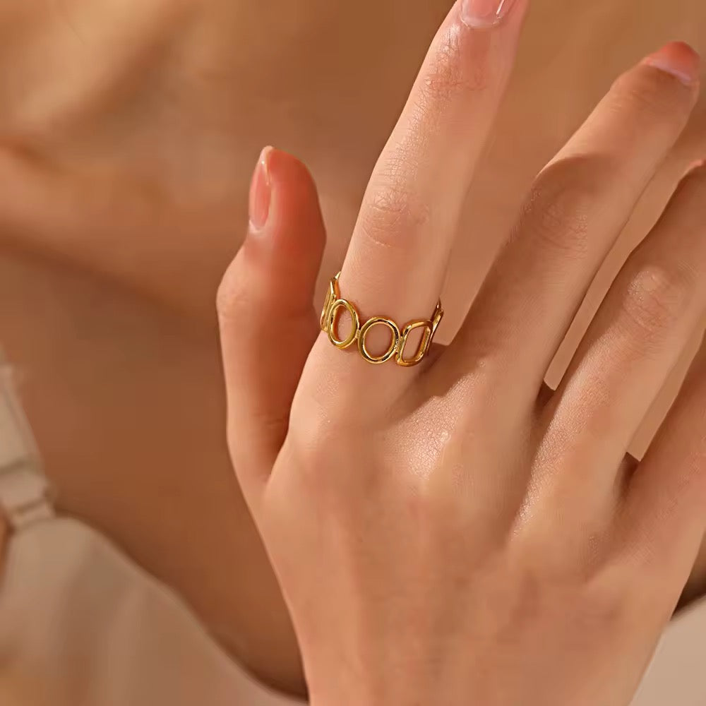 Hazel Eternity - 18K Gold Anti-Tarnish Ring