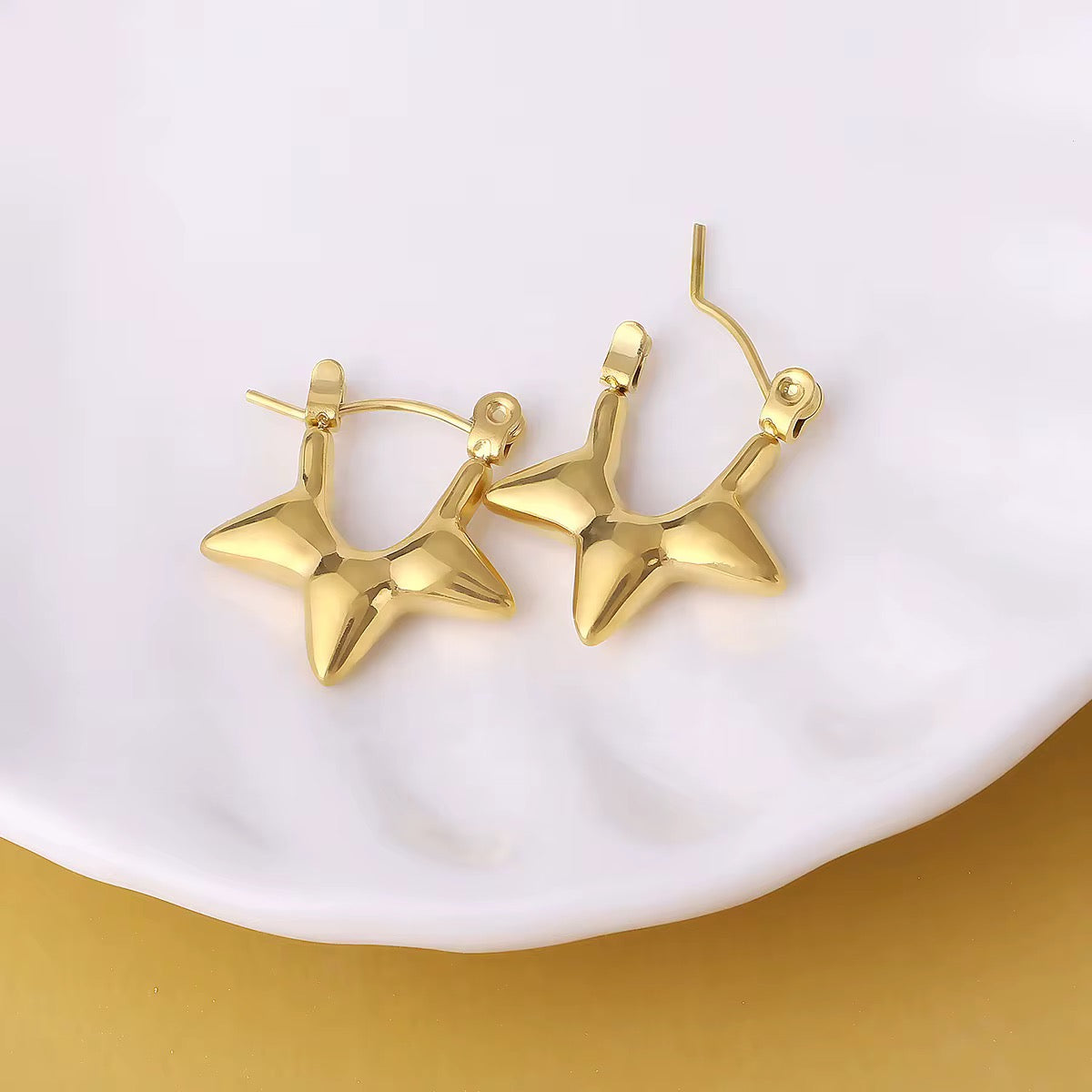 Tessa star Hoops– 18K Gold Anti-Tarnish