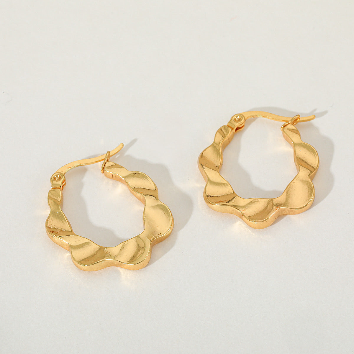 Gemma Luxe Hoops – 18K Gold Anti-Tarnish