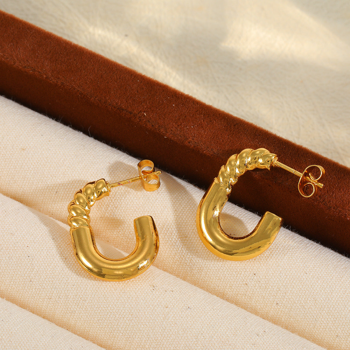 Lauren Grace Hoops – 18K Gold Anti-Tarnish