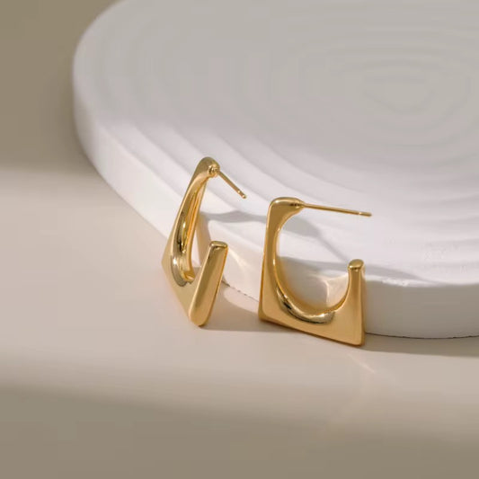 Fiona Luxe Hoops – 18K Gold Anti-Tarnish