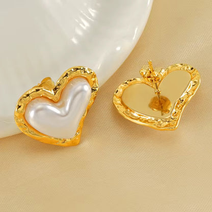 Ivy Amora Heart Earrings – 18K Gold Anti-Tarnish