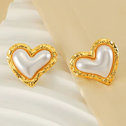 Ivy Amora Heart Earrings – 18K Gold Anti-Tarnish