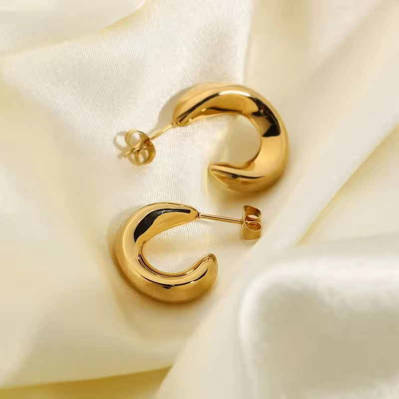Elara Hoop Earrings - 18K Gold Anti-Tarnish