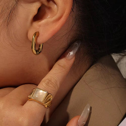 Helena Hoop Earrings - 18K Gold Anti-Tarnish
