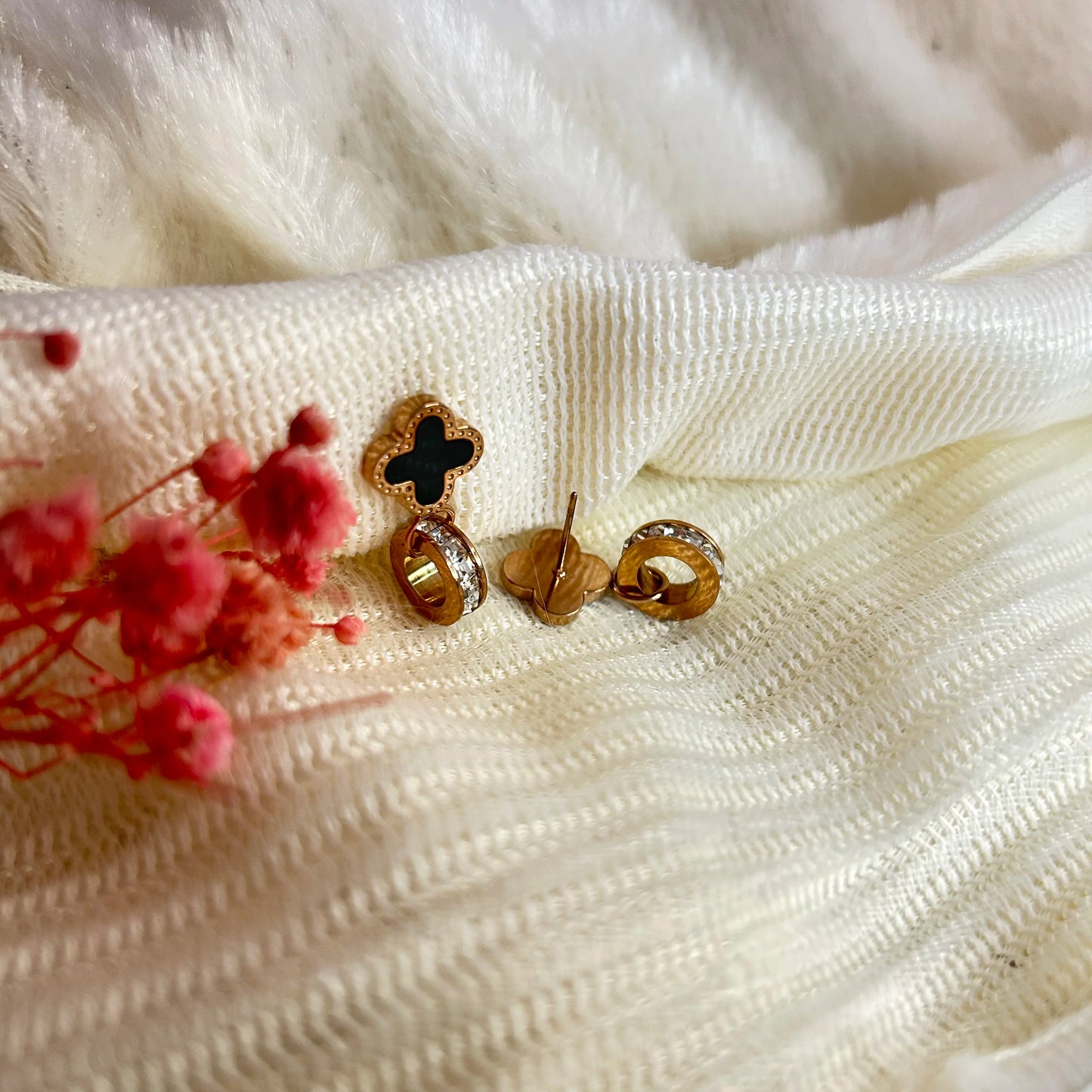 Sara Rose Clover Stud Earrings - 18K Gold Anti-Tarnish