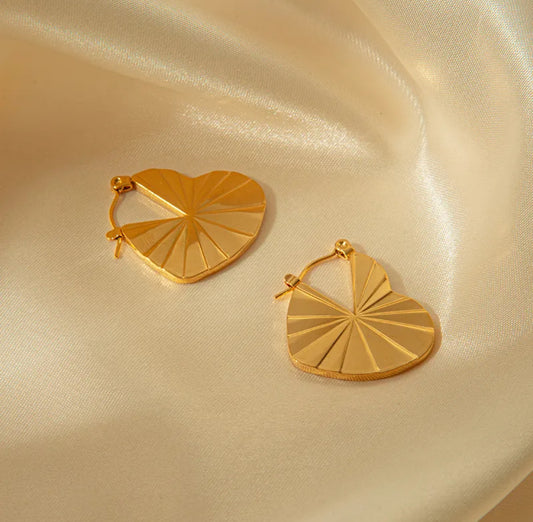 Mila Amora Hoops - 18K Gold Anti-Tarnish