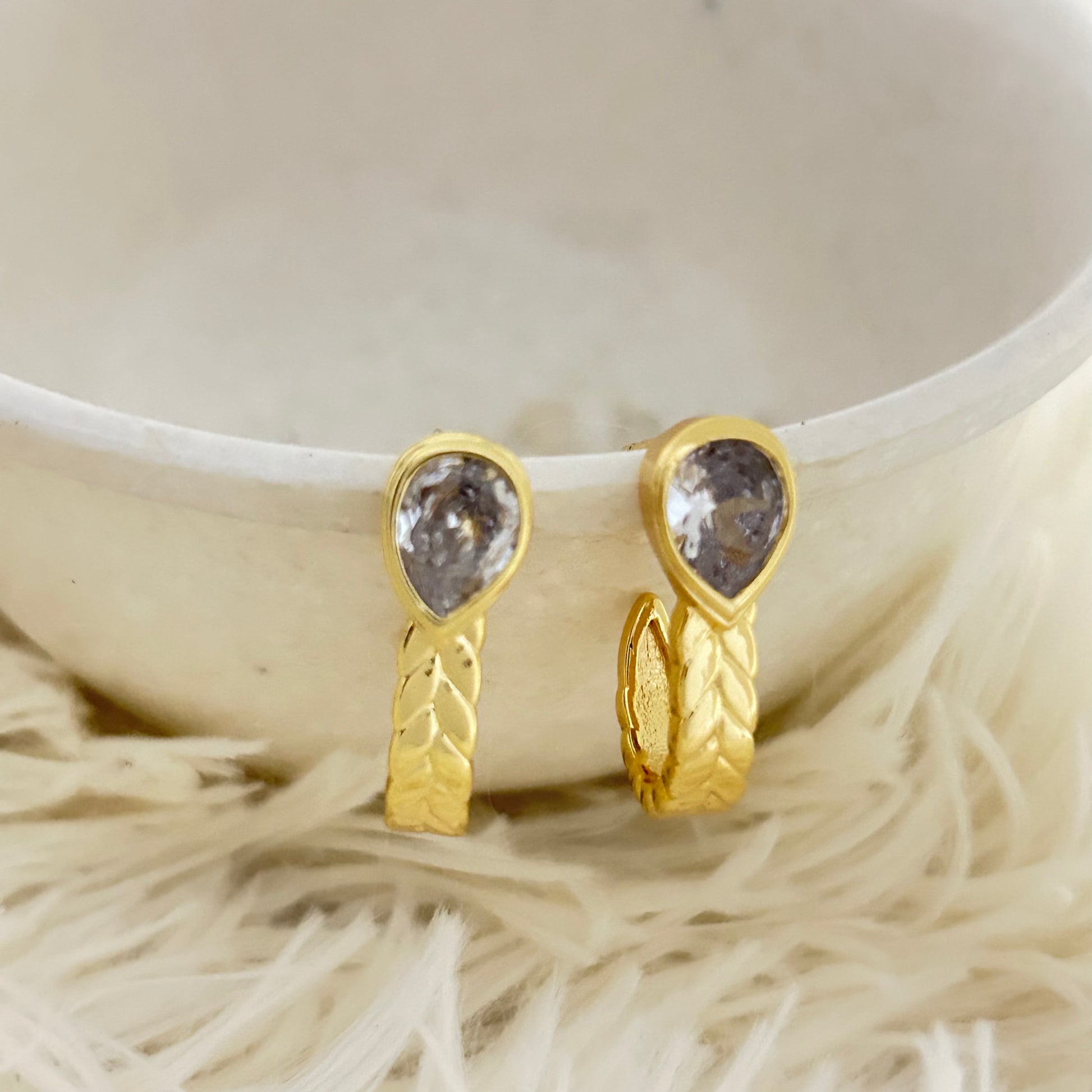 Nyla Lumina Zircon Stone Earrings - 18K Gold Anti-Tarnish