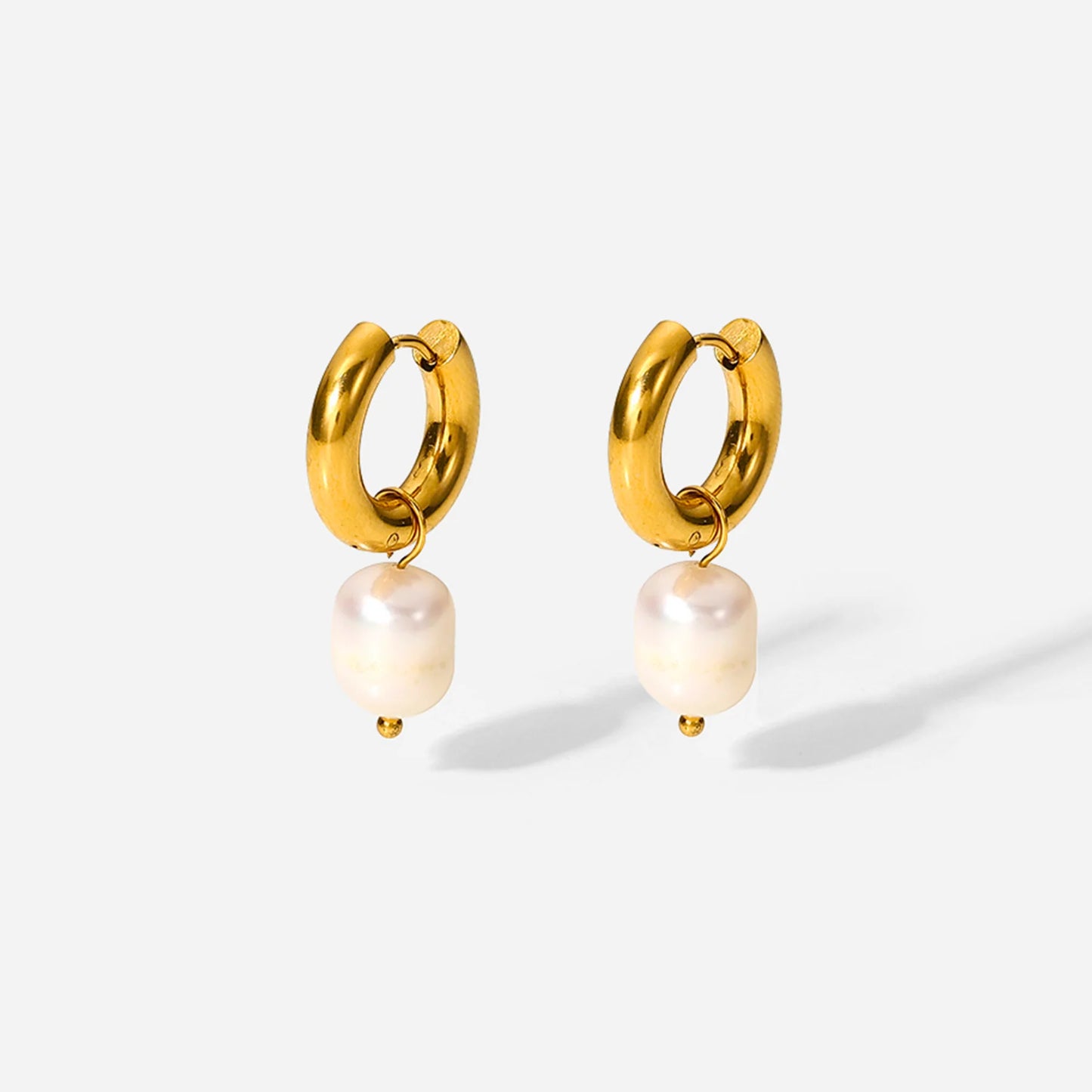 Pearl Chunky Huggies - 18K Gold Anti-Tarnish