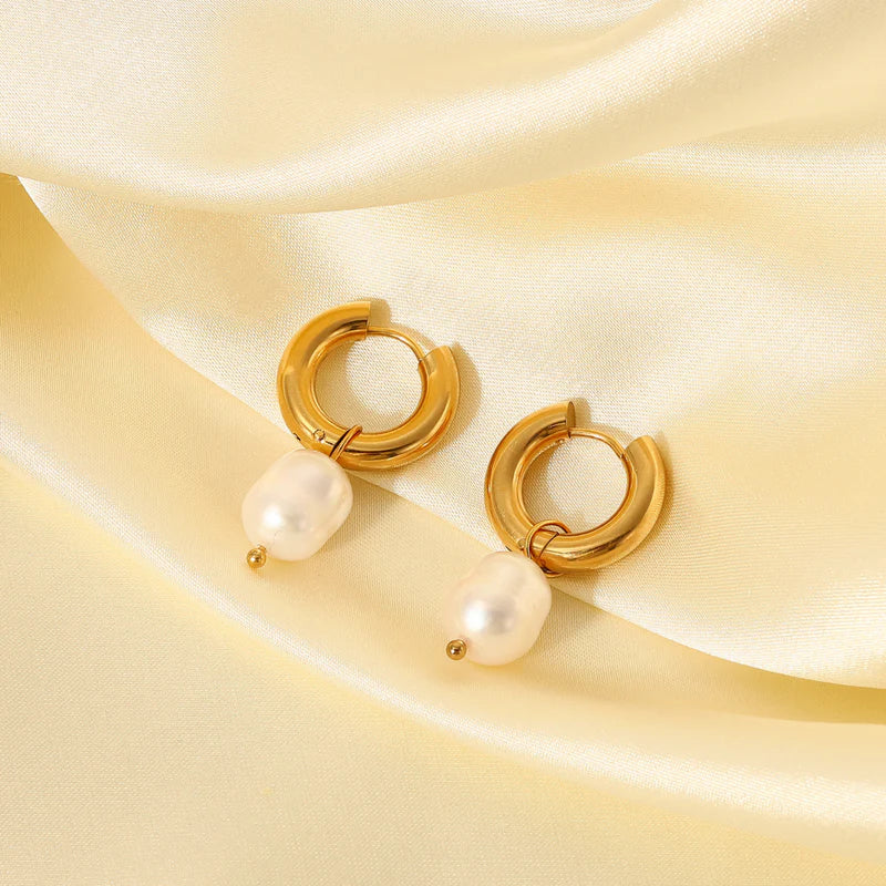 Pearl Chunky Huggies - 18K Gold Anti-Tarnish