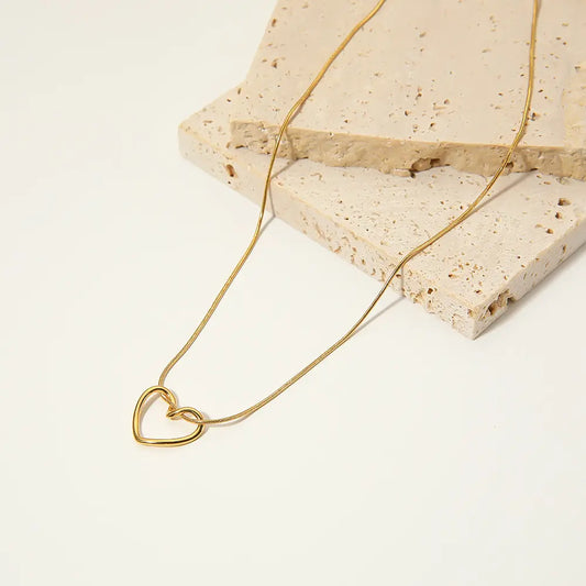 Serena Heart Necklace - 18K Gold Anti-Tarnish