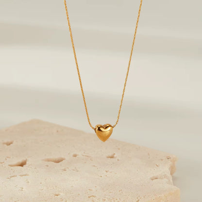 Sylvia Heart Necklace - 18K Gold Anti-Tarnish
