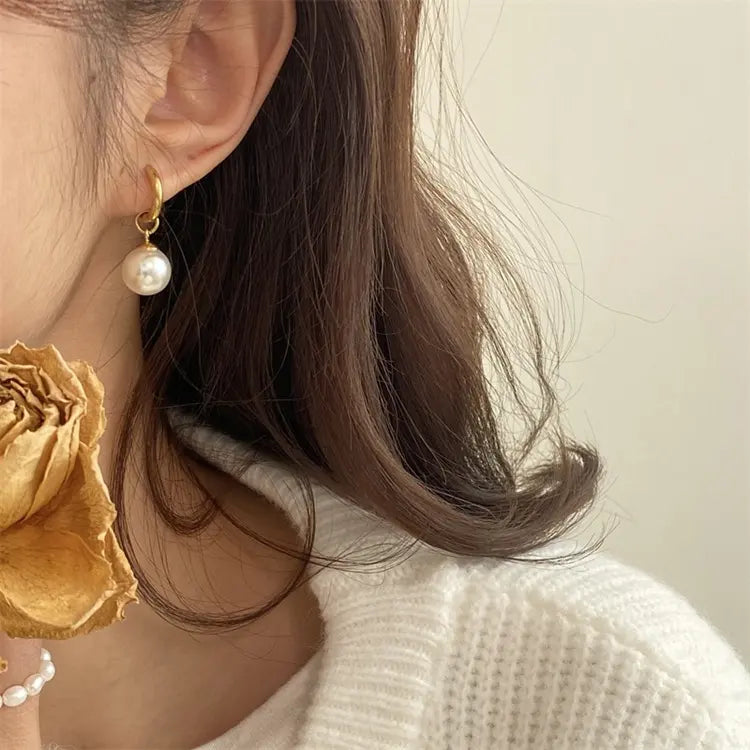 Havana Pearl Hoop Earrings - 18K Gold Anti-Tarnish
