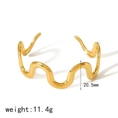 Wave Cuff Bracelet – 18K Gold Anti-Tarnish