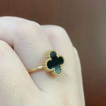 Dhriti Minimal Clover ring- 18K Gold Anti-Tarnish