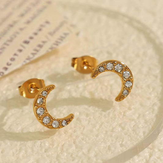 Nila Dainty Earrings - 18K Gold Anti-Tarnish