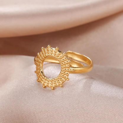 Nataly Flower ring- 18K Gold Anti-Tarnish