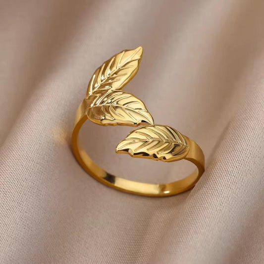 Haley Leaf ring- 18K Gold Anti-Tarnish