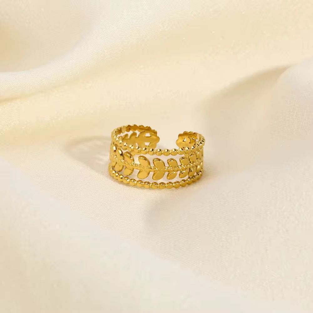 Adele Flower ring- 18K Gold Anti-Tarnish