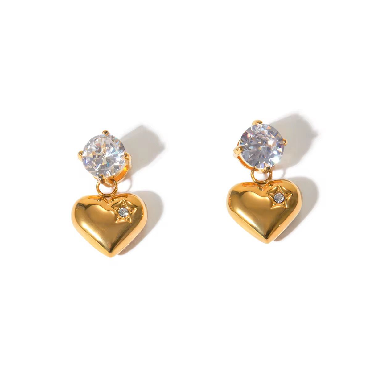 Diamond Luxe Heart Stud- 18K Gold Anti-Tarnish