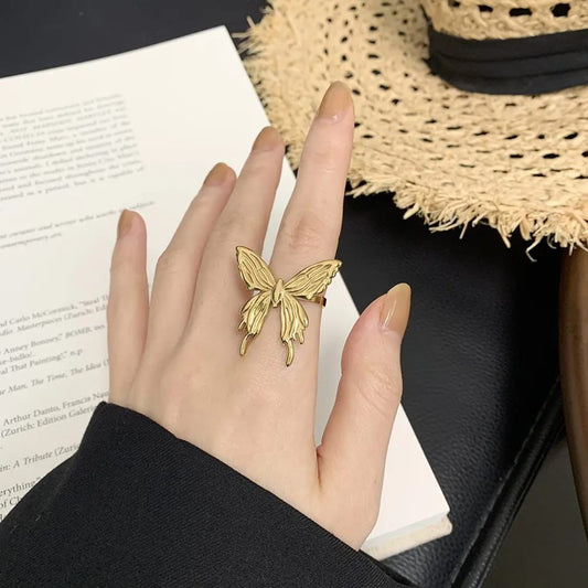 Nadia Butterfly Ring – 18K Gold Anti-Tarnish