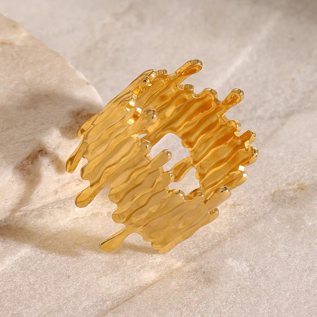 Zaria Drip Ring - 18K Gold Anti-Tarnish