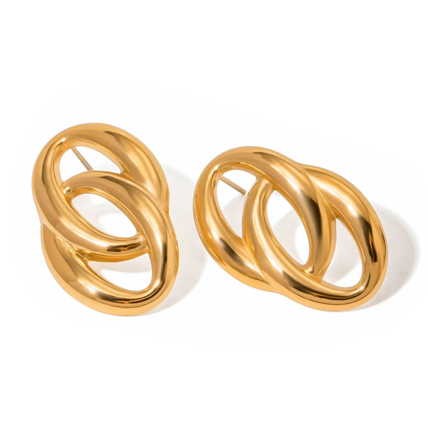 Inter linked Chunky Stud- 18K Gold Anti-Tarnish